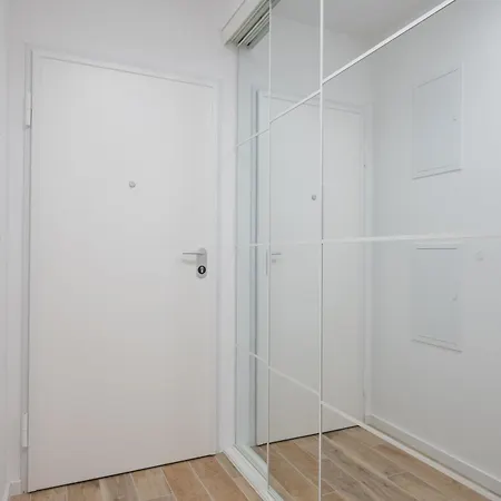 דירה Lumia טרוגיר